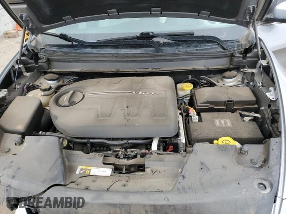 2017 Jeep Cherokee Overland z VIN 1C4PJMJS4HW609880, wystawiony jako Copart lot #45598445 z przebiegiem 83 691 mil mil oraz Szkoda całkowita • Salvage title. Historia ofert i sprzedaży dostępna na DreamBid. Obrazek 12.
