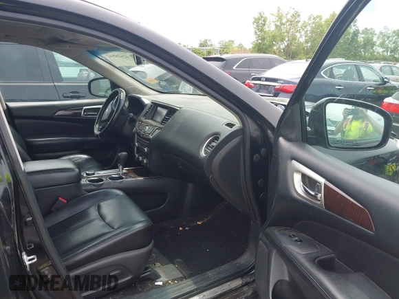 2013 Nissan Pathfinder Platinum with VIN 5N1AR2MM9DC605668, listed as a IAAI auction lot 42528542 with 142,956 mi miles and . Bid and sale history available at DreamBid. Image 5.