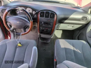 2005 Chrysler Town & Country LX with VIN 2C8GP44R35R309001, listed as a Copart auction lot 52157155 with 141,465 mi miles and Salvage Title. Bid and sale history available at carsss.com. Image 8.