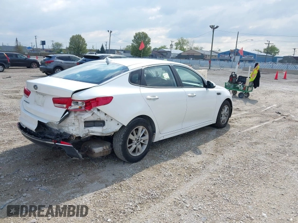 2018 Kia Optima S с VIN 5XXGT4L33JG198575, выставлен на аукционе IAAI как лот 42165133 с пробегом 44 808 миль миль и . История ставок и продаж доступна на DreamBid. Изображение 4.
