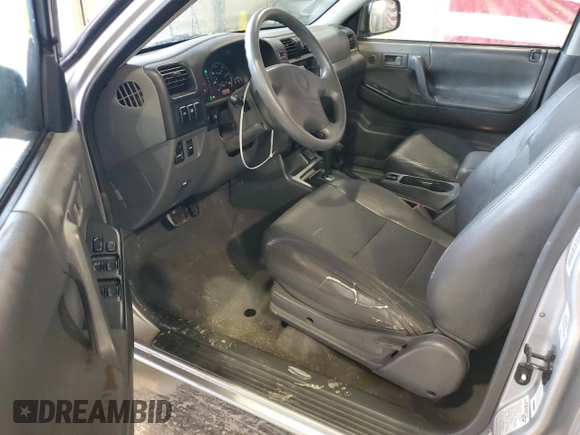 2000 Isuzu Rodeo z VIN 4S2DM58WXY4346884, wystawiony jako Copart lot #43108675 z przebiegiem 144 306 mil mil oraz Nie do naprawy. Historia ofert i sprzedaży dostępna na DreamBid. Obrazek 8.