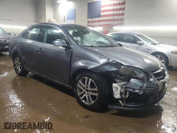 2006 Volkswagen Jetta 2.5L with VIN 3VWSF71K56M748178, listed as a Copart auction lot 44041355 with 80,058 mi miles and Salvage title. Bid and sale history available at DreamBid. Image 4.