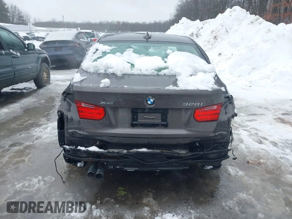 2015 BMW 3 Series 328i xDrive with VIN WBA3B5G55FNS12357, listed as a IAAI auction lot 41564058 with 91,573 mi miles. Bid and sale history available at carsss.com. Image 16.