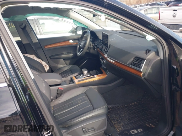 2023 Audi Q5 Premium with VIN WA1ABAFY3P2044813, listed as a IAAI auction lot 41651809 with 19,001 mi miles and . Bid and sale history available at DreamBid. Image 5.