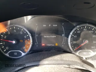 2017 Jeep Renegade Sport with VIN ZACCJBABXHPG38722, listed as a Copart auction lot 71112863 with 175,471 mi miles and Salvage title. Bid and sale history available at DreamBid. Image 9.