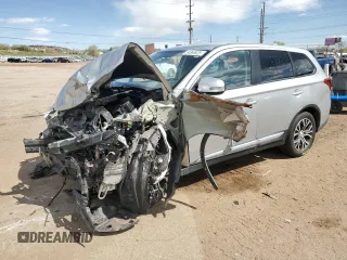 2018 Mitsubishi Outlander SE z VIN JA4AD3A31JJ004194, wystawiony jako Copart lot #54364925 z przebiegiem Nie podano mil oraz Szkoda całkowita • Salvage title. Historia ofert i sprzedaży dostępna na DreamBid. Obrazek 1.
