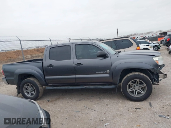 2014 Toyota Tacoma PreRunner with VIN 5TFJU4GN0EX053782, listed as a IAAI auction lot 41412202 with 150,949 mi miles. Bid and sale history available at carsss.com. Image 13.