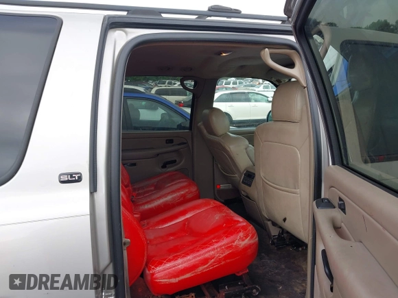 2004 GMC Yukon XL SLE with VIN 3GKEC16Z04G225789, listed as a IAAI auction lot 42058940 with 304,627 mi miles. Bid and sale history available at carsss.com. Image 8.