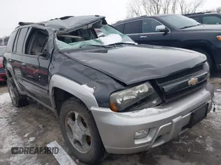2005 Chevrolet TrailBlazer LT with VIN 1GNDT13S552213766, listed as a IAAI auction lot 41351570 with 114,984 mi miles and . Bid and sale history available at DreamBid. Image 1.