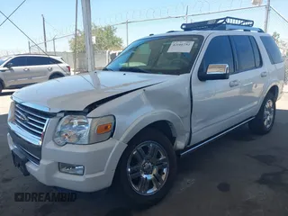 2010 Ford Explorer Limited z VIN 1FMEU7F8XAUA50443, wystawiony jako IAAI lot #42666751 z przebiegiem 86 801 mil mil oraz . Historia ofert i sprzedaży dostępna na DreamBid. Obrazek 17.