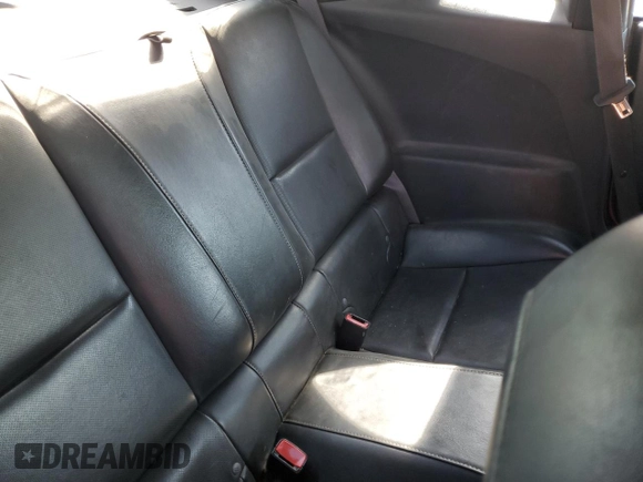 2011 Chevrolet Camaro 2LT z VIN 2G1FC1ED4B9193354, wystawiony jako Copart lot #57403725 z przebiegiem 255 443 mil mil oraz Szkoda całkowita • Salvage title. Historia ofert i sprzedaży dostępna na DreamBid. Obrazek 10.