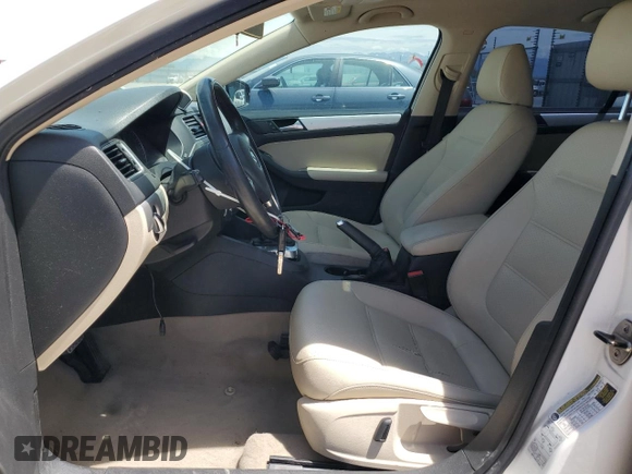 2013 Volkswagen Jetta SE with VIN 3VWDX7AJ8DM255685, listed as a Copart auction lot 59318365 with 146,345 mi miles and Salvage title. Bid and sale history available at DreamBid. Image 7.