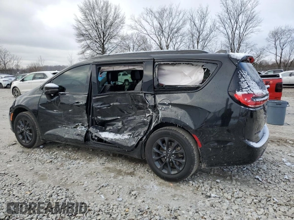 2021 Chrysler Pacifica Limited with VIN 2C4RC3GGXMR603651, listed as a Copart auction lot 87442164 with 65,166 mi miles and Salvage title. Bid and sale history available at DreamBid. Image 2.