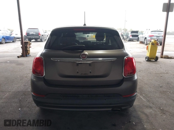 2016 FIAT 500X Easy z VIN ZFBCFXBTXGP349005, wystawiony jako IAAI lot #41163593 z przebiegiem 69 012 mil mil oraz . Historia ofert i sprzedaży dostępna na DreamBid. Obrazek 16.