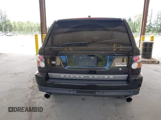 2007 Land Rover Range Rover Sport SC с VIN SALSH23497A110098, выставлен на аукционе IAAI как лот 42524882 с пробегом 125 065 миль миль и . История ставок и продаж доступна на DreamBid. Изображение 16.