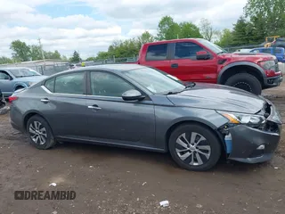 2019 Nissan Altima S z VIN 1N4BL4BV1KC111566, wystawiony jako IAAI lot #42197587 z przebiegiem 117 021 mil mil oraz . Historia ofert i sprzedaży dostępna na DreamBid. Obrazek 13.