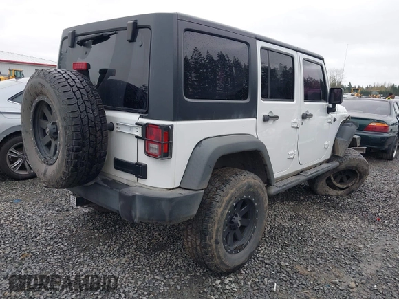 2017 Jeep Wrangler Unlimited Sport with VIN 1C4BJWDG2HL520081, listed as a IAAI auction lot 41916923 with 73,592 mi miles. Bid and sale history available at carsss.com. Image 4.