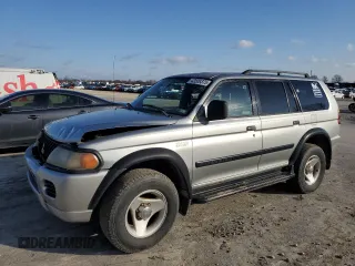 2001 Mitsubishi Montero Sport ES with VIN JA4MT21HX1P066745, listed as a Copart auction lot 43509375 with 266,130 mi miles and Salvage Title. Bid and sale history available at carsss.com. Image 1.
