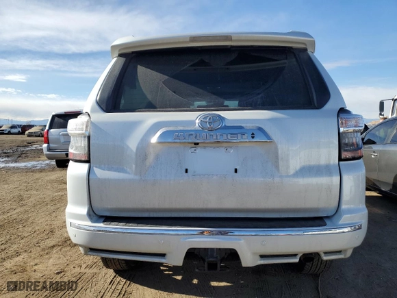 2024 Toyota 4Runner Limited with VIN JTEKU5JR9R6234537, listed as a Copart auction lot 88564005 with 11,686 mi miles and Salvage Title. Bid and sale history available at carsss.com. Image 6.