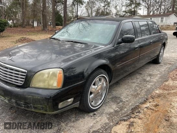 2004 Cadillac DeVille Limousine z VIN 1GEEH90Y24U550055, wystawiony jako Copart lot #42157535 z przebiegiem 44 344 mil mil oraz Czysty tytuł • Clean title. Historia ofert i sprzedaży dostępna na DreamBid. Obrazek 2.