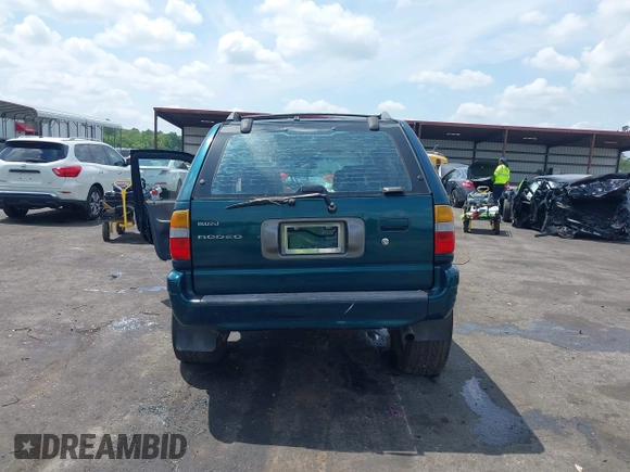 1999 Isuzu Rodeo S with VIN 4S2CK58W6X4332027, listed as a IAAI auction lot 42087396 with 258,508 mi miles and . Bid and sale history available at DreamBid. Image 15.