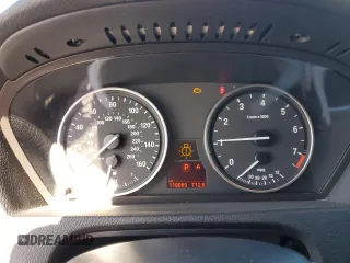 2008 BMW X5 3.0si z VIN 5UXFE43598L001053, wystawiony jako Copart lot #56243905 z przebiegiem 118 089 mil mil oraz Szkoda całkowita • Salvage title. Historia ofert i sprzedaży dostępna na DreamBid. Obrazek 9.