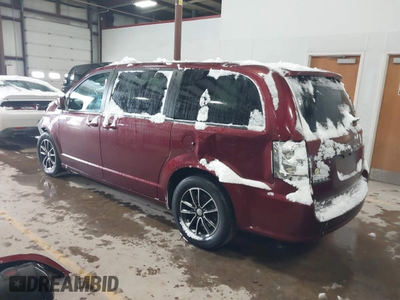 2019 Dodge Grand Caravan GT with VIN 2C4RDGEG3KR535665, listed as a IAAI auction lot 41564437 with 128,016 mi miles and . Bid and sale history available at DreamBid. Image 3.