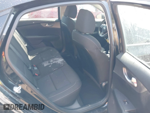 2019 Kia Forte LXS with VIN 3KPF24AD9KE045316, listed as a IAAI auction lot 41801486 with 84,843 mi miles. Bid and sale history available at carsss.com. Image 8.