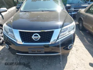 2016 Nissan Pathfinder SV with VIN 5N1AR2MN3GC664163, listed as a IAAI auction lot 42071463 with 214,767 mi miles. Bid and sale history available at carsss.com. Image 6.