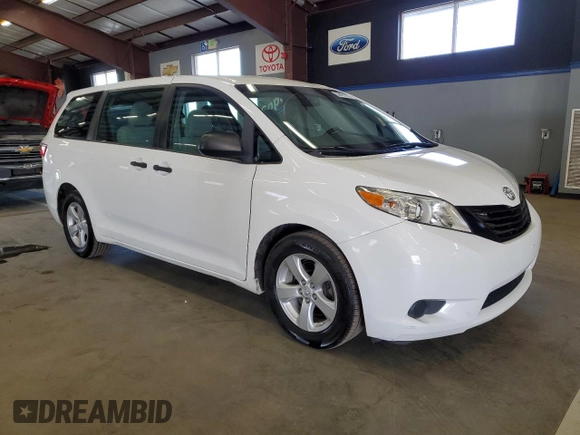 2015 Toyota Sienna L with VIN 5TDZK3DC2FS650980, listed as a Copart auction lot 54481385 with 270,983 mi miles and Clean Title. Bid and sale history available at carsss.com. Image 4.