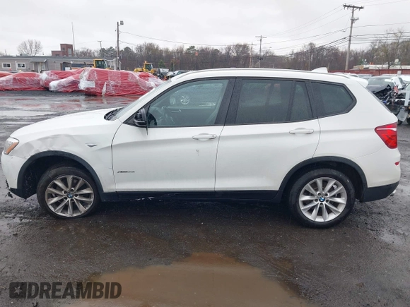 2015 BMW X3 xDrive28i z VIN 5UXWX9C59F0D53672, wystawiony jako IAAI lot #41975259 z przebiegiem 82 852 mil mil oraz . Historia ofert i sprzedaży dostępna na DreamBid. Obrazek 14.