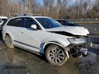 2019 Audi Q7 Premium Plus with VIN WA1LHAF75KD038765, listed as a Copart auction lot 86634074 with 82,298 mi miles and Non repairable. Bid and sale history available at DreamBid. Image 4.
