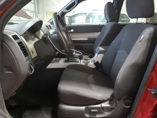 2009 Mercury Mariner с VIN 4M2CU91G19KJ18393, выставлен на аукционе Copart как лот 65282024 с пробегом 175 420 миль миль и Списание • Salvage title. История ставок и продаж доступна на DreamBid. Изображение 7.