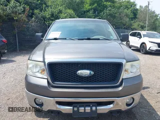 2008 Ford F-150 XLT z VIN 1FTPW14568FA02708, wystawiony jako IAAI lot #42619525 z przebiegiem 144 518 mil mil oraz . Historia ofert i sprzedaży dostępna na DreamBid. Obrazek 6.