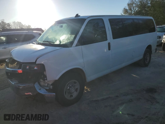 2017 Chevrolet Express Passenger LT z VIN 1GAZGPFG0H1139737, wystawiony jako Copart lot #49229985 z przebiegiem 58 877 mil mil oraz Szkoda całkowita • Salvage title. Historia ofert i sprzedaży dostępna na DreamBid. Obrazek 1.