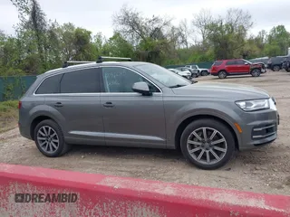 2017 Audi Q7 Premium Plus with VIN WA1LAAF72HD003422, listed as a IAAI auction lot 42086085 with 128,594 mi miles. Bid and sale history available at carsss.com. Image 13.