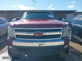 2007 Chevrolet Silverado 1500 LS with VIN 2GCEK13C671589369, listed as a IAAI auction lot 41894280 with 226,687 mi miles. Bid and sale history available at carsss.com. Image 12.