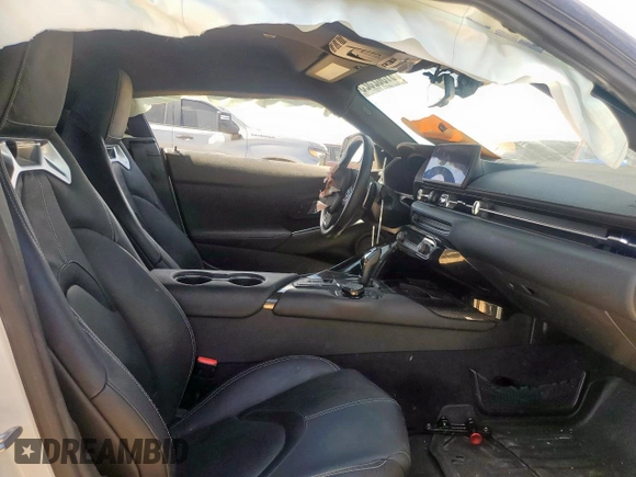 2021 Toyota Supra 3.0 with VIN WZ1DB0C05MW034477, listed as a Copart auction lot 61302525 with 80,962 mi miles and Salvage title. Bid and sale history available at DreamBid. Image 10.