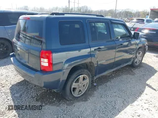 2007 Jeep Patriot Sport with VIN 1J8FT28W57D410875, listed as a IAAI auction lot 41767588 with 127,735 mi miles and . Bid and sale history available at DreamBid. Image 4.