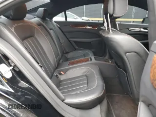 2013 Mercedes-Benz CLS 550 z VIN WDDLJ7DB0DA080775, wystawiony jako Copart lot #84939094 z przebiegiem 101 704 mil mil oraz Szkoda całkowita • Salvage title. Historia ofert i sprzedaży dostępna na DreamBid. Obrazek 10.