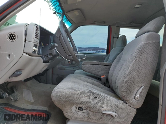 1997 Chevrolet Silverado 1500 with VIN 2GCEK19RXV1278018, listed as a Copart auction lot 49117675 with 218,026 mi miles and Salvage Title. Bid and sale history available at DreamBid. Image 7.