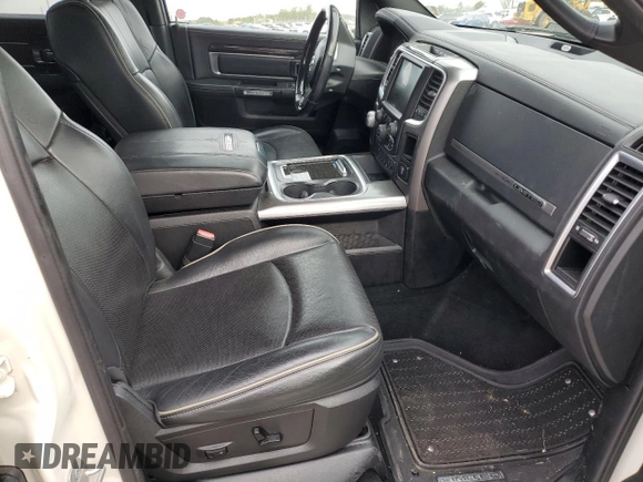 2016 Ram 1500 Limited z VIN 1C6RR7PM9GS207586, wystawiony jako Copart lot #73541024 z przebiegiem 229 032 mil mil oraz Czysty tytuł • Clean title. Historia ofert i sprzedaży dostępna na DreamBid. Obrazek 7.