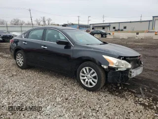 2014 Nissan Altima S with VIN 1N4AL3AP4EN354936, listed as a Copart auction lot 52118085 with 134,217 mi miles and Salvage Title. Bid and sale history available at DreamBid. Image 4.