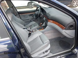 2003 BMW 5 Series 525iA with VIN WBADT43403G028405, listed as a IAAI auction lot 41850292 with 145,752 mi miles. Bid and sale history available at carsss.com. Image 5.
