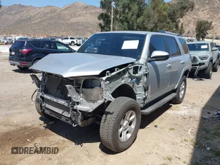 2023 Toyota 4Runner SR5 с VIN JTEMU5JR1P6089760, выставлен на аукционе IAAI как лот 42320237 с пробегом 52 939 миль миль и . История ставок и продаж доступна на DreamBid. Изображение 22.