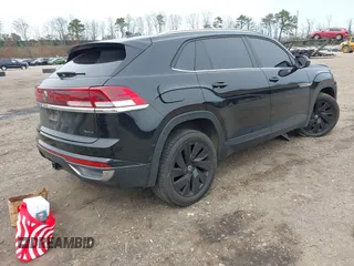 2024 Volkswagen Atlas SE with VIN 1V2KE2CA7RC228100, listed as a IAAI auction lot 42007768 with 27,956 mi miles and . Bid and sale history available at DreamBid. Image 4.