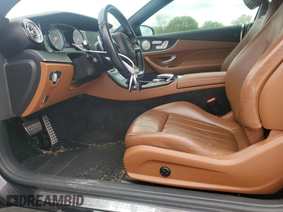 2018 Mercedes-Benz E 400 z VIN WDD1K6FB7JF053907, wystawiony jako Copart lot #49789705 z przebiegiem 67 807 mil mil oraz Czysty tytuł • Clean title. Historia ofert i sprzedaży dostępna na DreamBid. Obrazek 7.