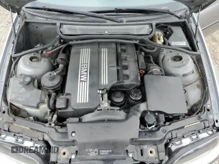 2004 BMW 3 Series 325i with VIN WBAAZ33414KP89681, listed as a Copart auction lot 43840195 with 200,212 mi miles and Salvage Title. Bid and sale history available at carsss.com. Image 13.