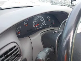 2003 Ford F-150 XL с VIN 2FTRF172X3CA60139, выставлен на аукционе IAAI как лот 41608378 с пробегом 81 965 миль миль и . История ставок и продаж доступна на DreamBid. Изображение 15.