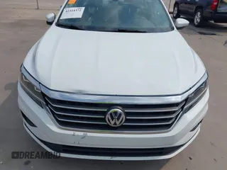 2021 Volkswagen Passat SE z VIN 1VWSA7A32MC014376, wystawiony jako IAAI lot #42314372 z przebiegiem 81 209 mil mil oraz . Historia ofert i sprzedaży dostępna na DreamBid. Obrazek 18.
